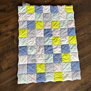 H&M blue baby quilt 28” x 35”